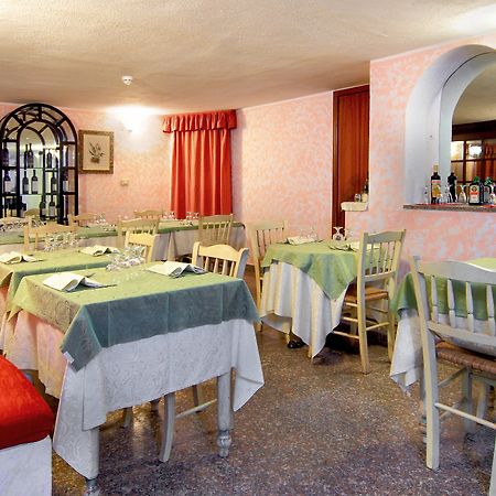 אולביה Colonna Palace Hotel Mediterraneo מראה חיצוני תמונה