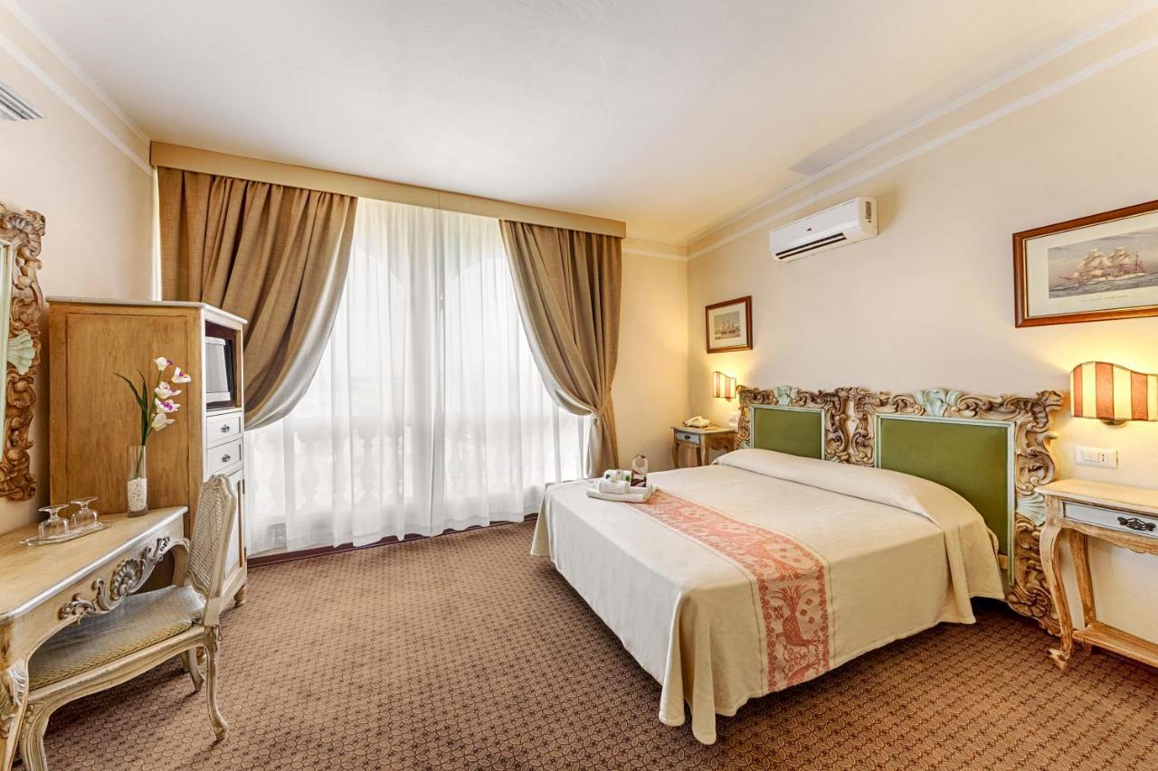 אולביה Colonna Palace Hotel Mediterraneo מראה חיצוני תמונה